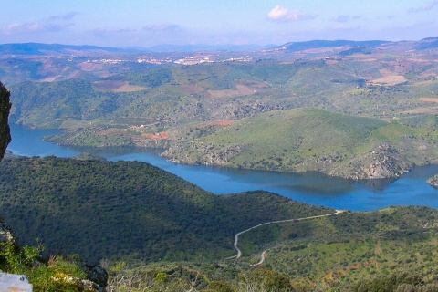 Vue du Duero depuis le belvédère de Vilvestre