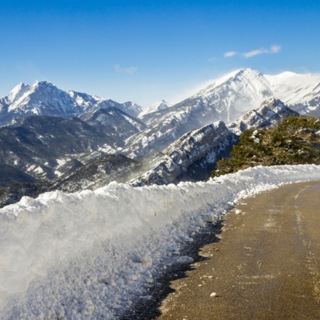 Landstraße Coll de Pal im Naturpark von Cadi-Moixero