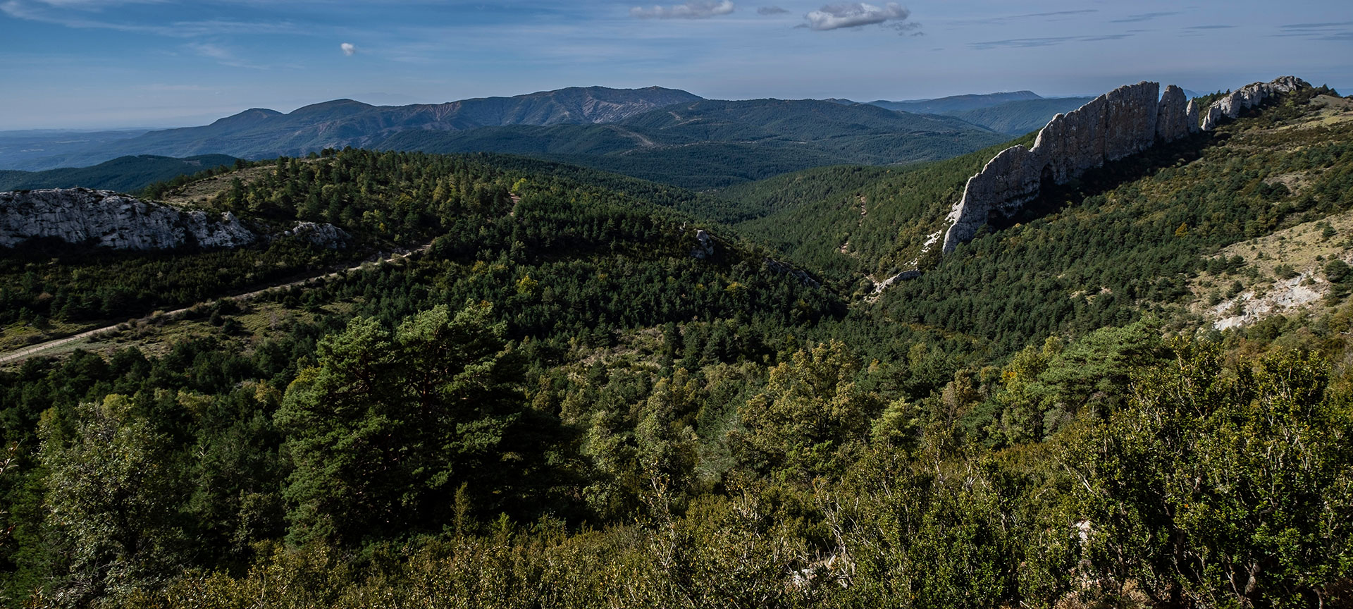 Vista geral da paisagem protegida da Serra de Santo Domingo, Biel, Saragoça, Aragão