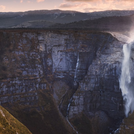 Salto del Nervión waterfall