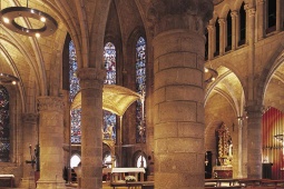 Королевская коллегиальная церковь в Ронсесвальесе