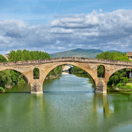 Ponte romana sobre o rio Arga, em Puente La Reina. Navarra