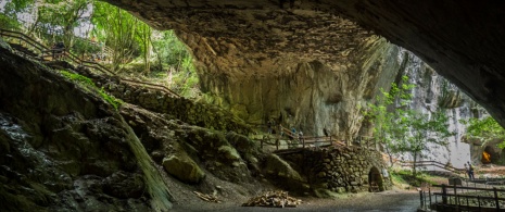 Grotta di Zagarramurdi a Navarra Grotta di Zagarramurdi a Navarra