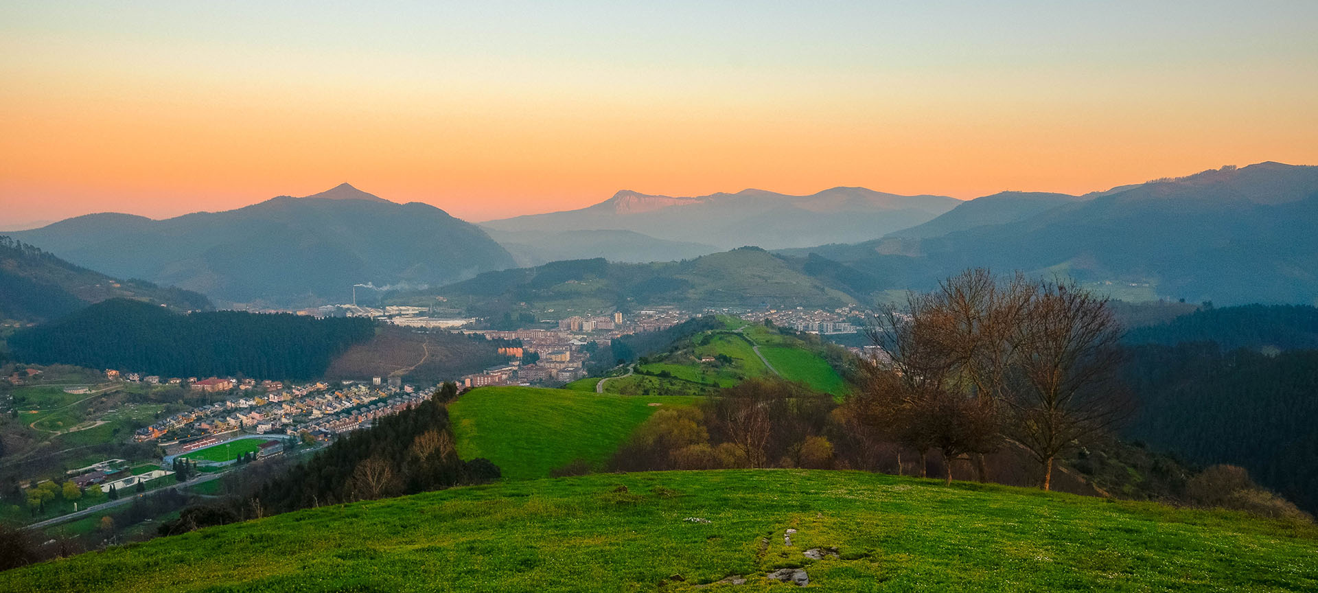 Dusk in Llodio, Álava (the Basque Country)