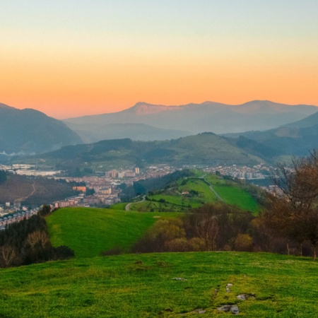Tramonto a Llodio, Álava (Paesi Baschi)