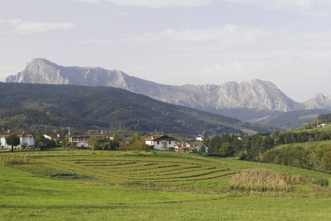 Панорамный вид на Элоррио (Бискайя, Страна Басков).
