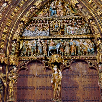 Portada de la Iglesia de Santa María Reyes. Laguardia.