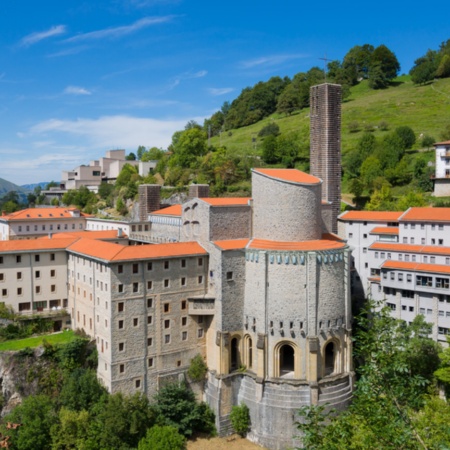 Santuario de Arantzazu en Gipuzkoa, País Vasco