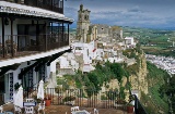 Vue depuis la terrasse extérieure du Parador de Arcos de la Frontera