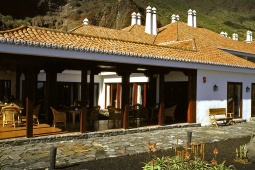 Parador de El Hierro, widok z zewnątrz