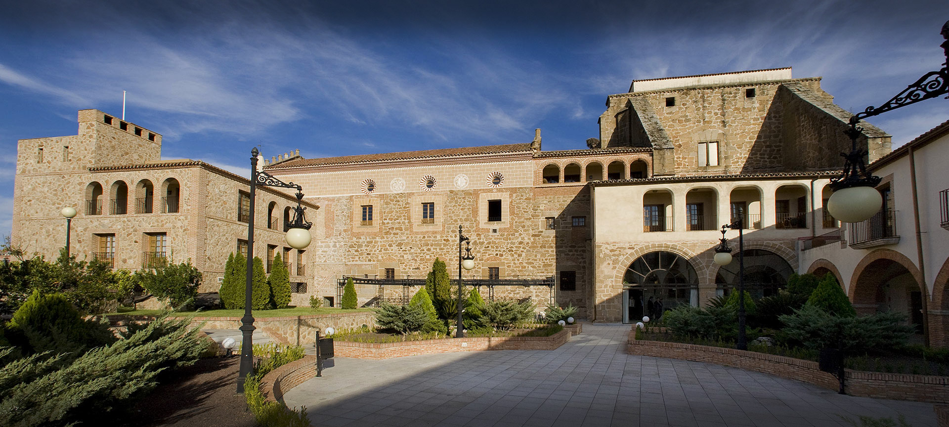 Vista exterior del Parador de Plasencia Vista exterior del Parador de Plasencia
