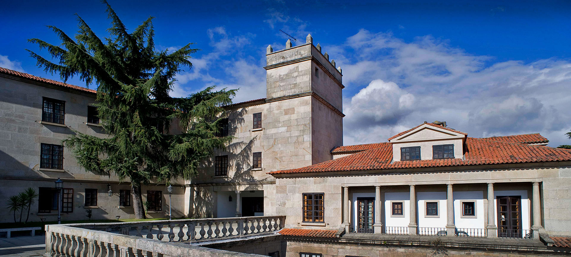Vista exterior del Parador de Pontevedra Vista exterior del Parador de Pontevedra