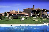 Exterior and swimming pool of the Parador de Segovia
