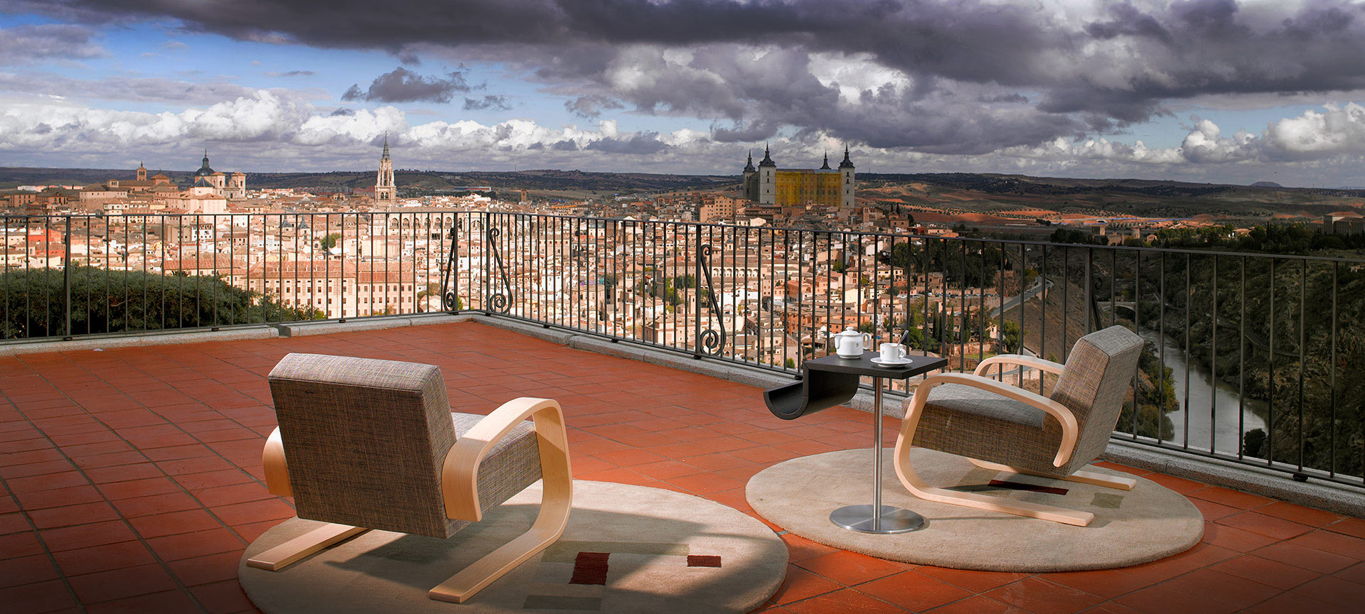 Veduta dalla terrazza del Parador de Toledo Veduta dalla terrazza del Parador de Toledo