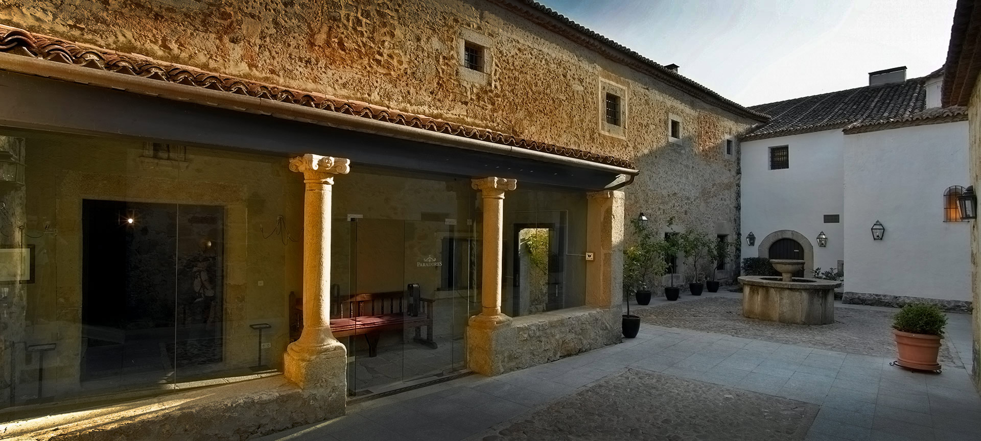 Vista exterior del Parador de Trujillo Vista exterior del Parador de Trujillo