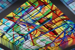 Fragment witrażu wewnątrz hotelu Parador de Vic-Sau