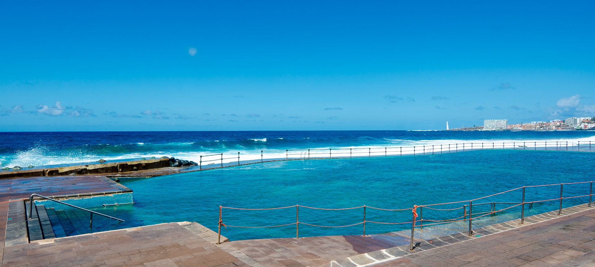 Naturschwimmbecken in Bajamar auf Teneriffa