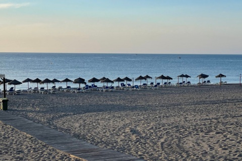 Praia de Marina de la Torre de Mojácar, em Almeria (Andaluzia)