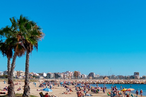 Los Náufragos beach in Torrevieja, Alicante
