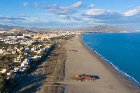 Playa de Puerto de Rey de Vera en Almería, Andalucía