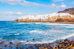 Plaża San Felipe w Santa María de Guía na Gran Canarii, Wyspy Kanaryjskie