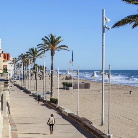 Playa de Sant Salvador de El Vendrell in Tarragona, Katalonien