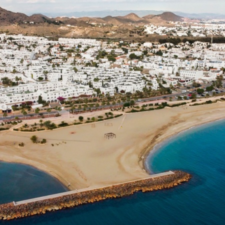 Spiaggia Tres Piedras-La Ballena