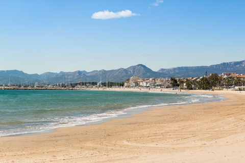 Praia de Vilafortuny de Cambrils, em Tarragona (Catalunha)