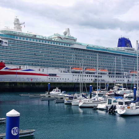 A Coruña port