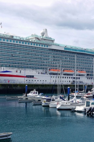 A Coruña port