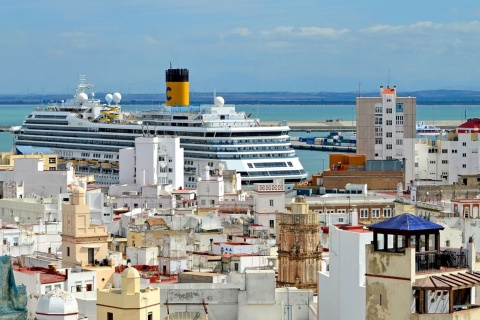 Cruise ship in Cadiz