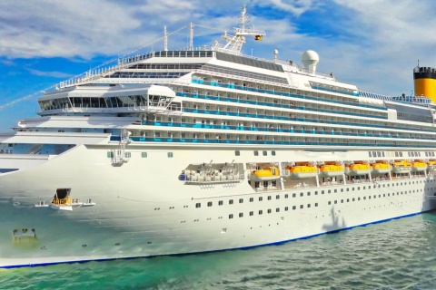 Bateau de croisière à Barcelone