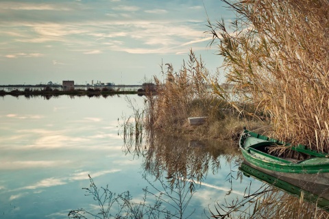 Widok na lagunę La Albufera w Walencji