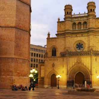 Igreja Co-catedral de Santa Maria de la Asunción.