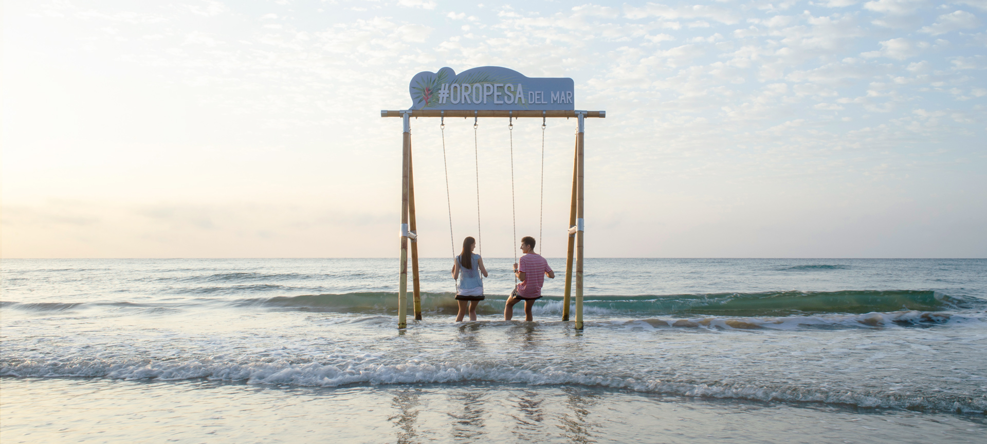 Altalena sulla spiaggia della Concha di Oropesa de Mar a Castellón, Comunità Valenciana