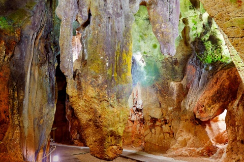 Jaskinia Cueva de las Calaveras. Alicante.