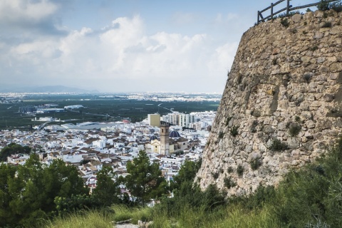 Blick auf Oliva (Valencia) von der Burg von Santa Ana aus gesehen