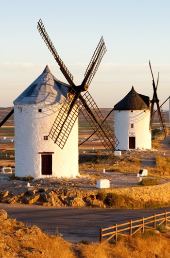 Ветряные мельницы в Консуэгре, Кастилия—Ла-Манча