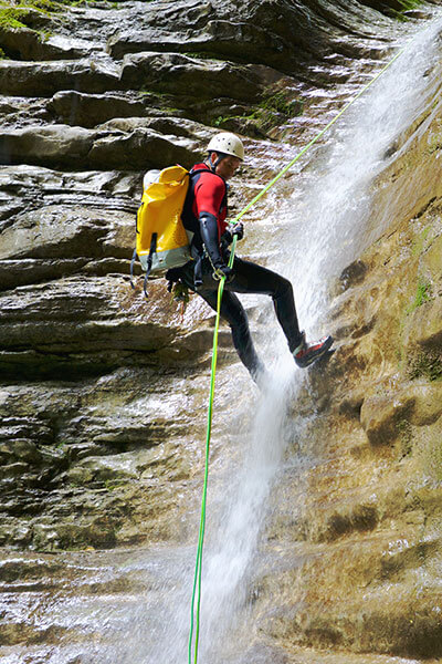 Canyoning nos Pirineus, Huesca Canyoning nos Pirineus, Huesca