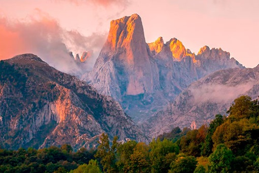 Naranjo de Bulnes. Nationalpark Picos de Europa, Asturien