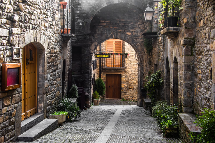 Rue d'Aínsa. Huesca Rue d'Aínsa. Huesca