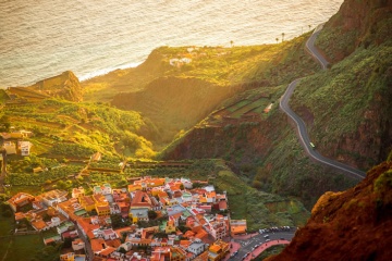 Blick auf Agulo vom Aussichtspunkt Abrante aus. La Gomera