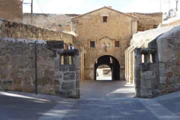 Porta delle mura di cinta di Ciudad Rodrigo. Salamanca