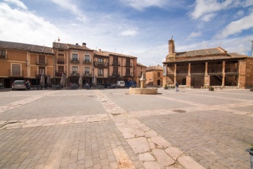 Plaza Mayor w Ayllón (Segowia, Kastylia-León)