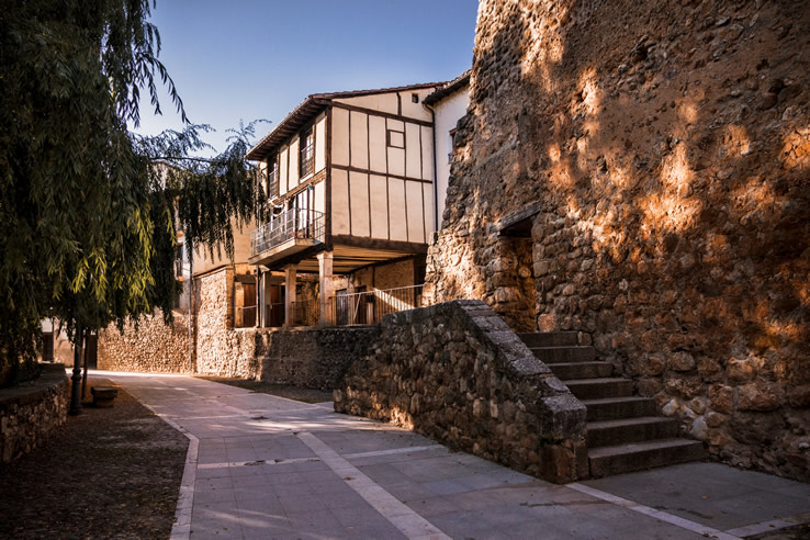 Covarrubias (Burgos, Castilla y León) Covarrubias (Burgos, Castilla y León)