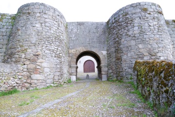 Tor von San Nicolás in Ledesma (Salamanca, Kastilien und León)