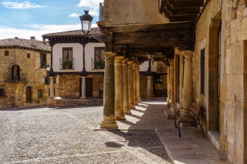 Place du marché. Atienza, province de Guadalajara