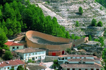 Arena walk byków w Alcalá del Júcar. Albacete, Kastylia-La Mancha