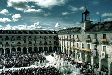 Processione della Domenica di Resurrezione durante la Settimana Santa di Ocaña