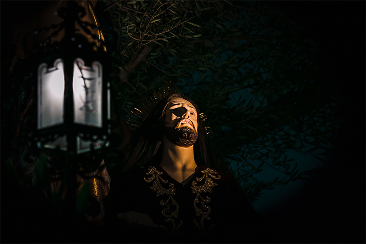 Detalhe de uma das esculturas que sai em procissão na Semana Santa de Gandía (Valência) Detalhe de uma das esculturas que sai em procissão na Semana Santa de Gandía (Valência)